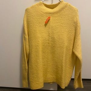 Women+ Bishop Sleeve Sweater ((with tag ))